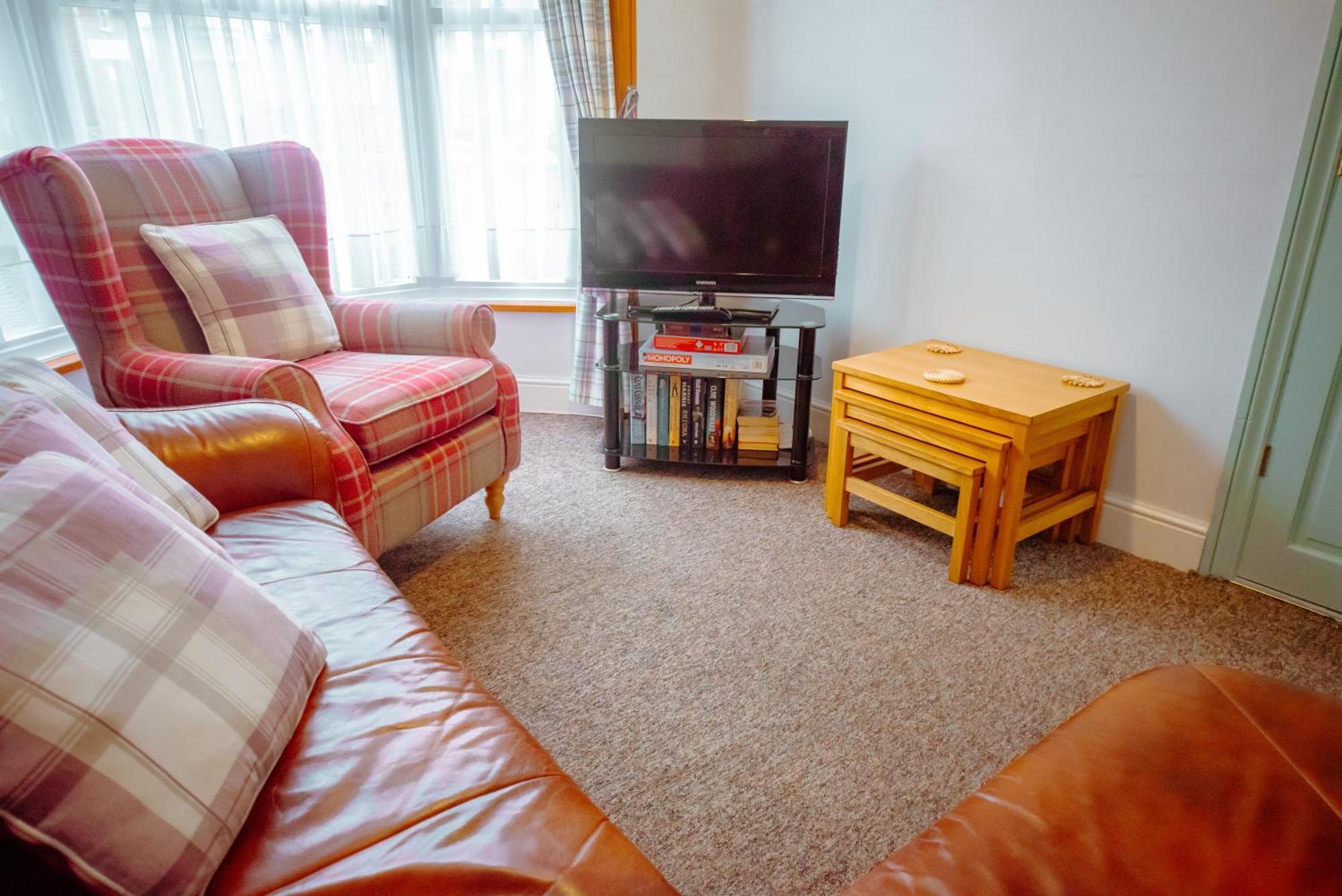 Purple Cloud Cottage Portsmouth Extérieur photo