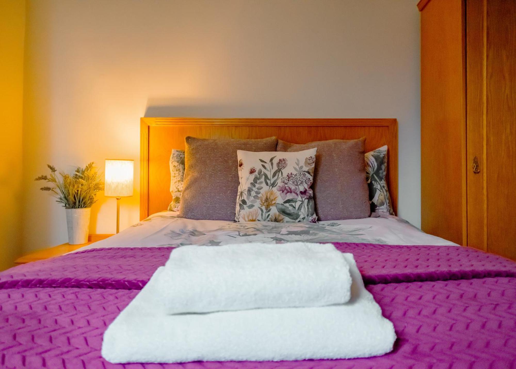 Purple Cloud Cottage Portsmouth Extérieur photo