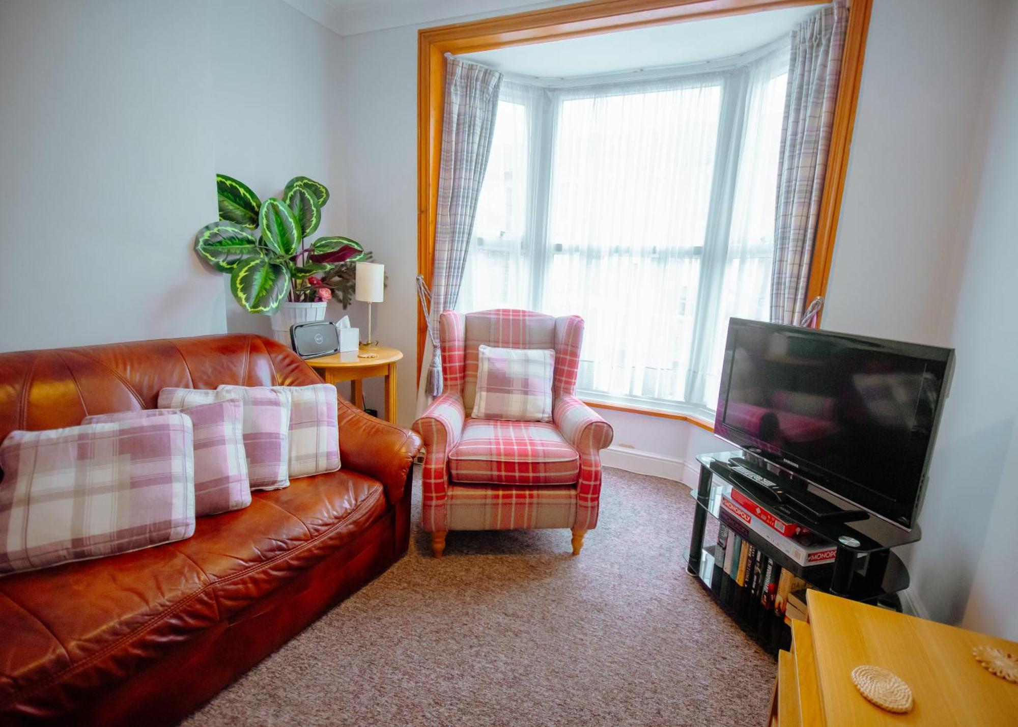 Purple Cloud Cottage Portsmouth Extérieur photo
